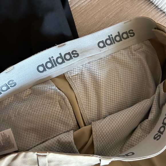 3 Like New Golf Shorts Adidas Nike - Picture 3 of 6